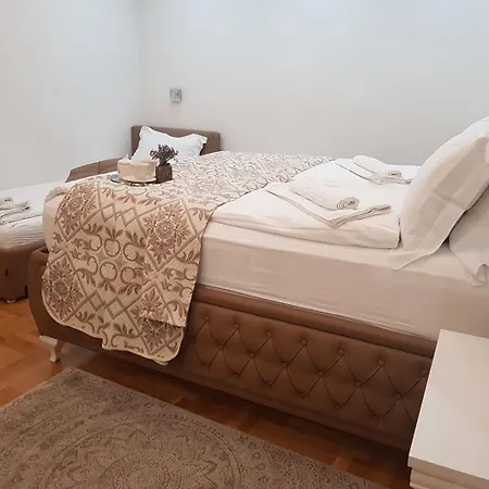 Herc Apartament *