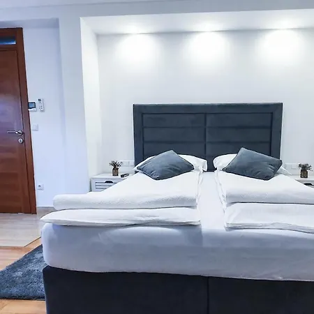 Herc Apartament *
