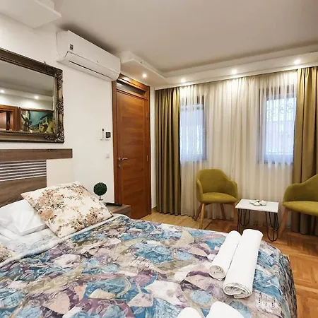 Apartament Herc *