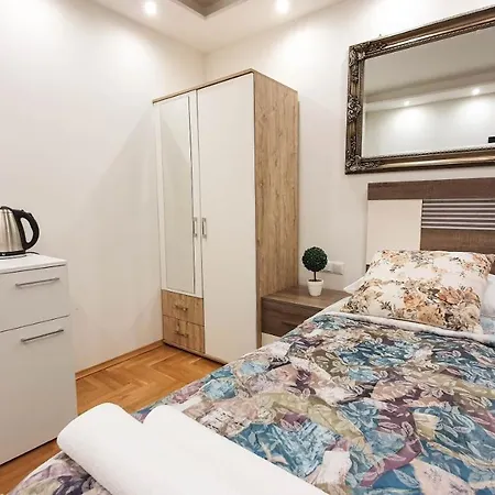 Apartament Herc *