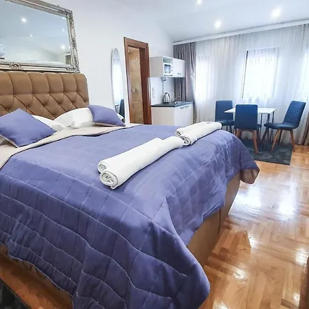 Herc Apartament *